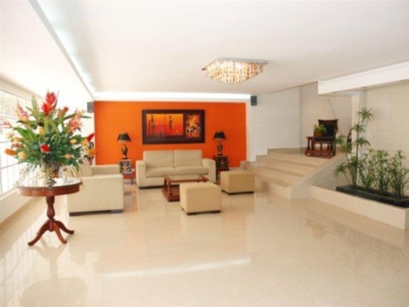 Ayenda Plaza Versalles Cali